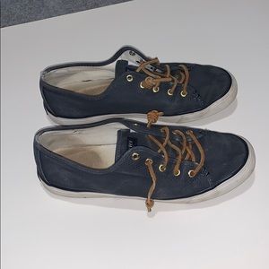 Sperry seacost canvas casual shoe